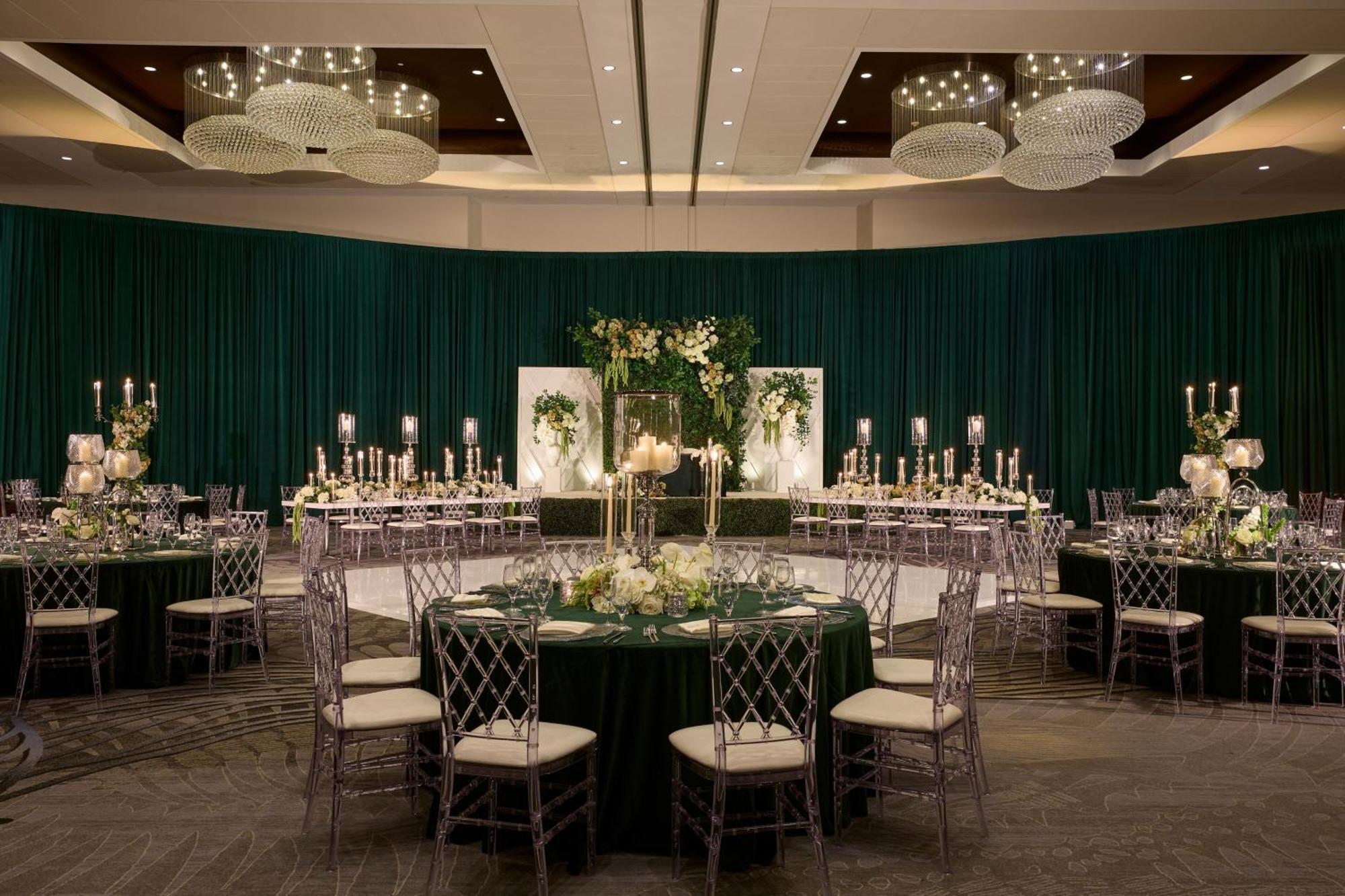 Renaissance Schaumburg Convention Center Hotel מראה חיצוני תמונה