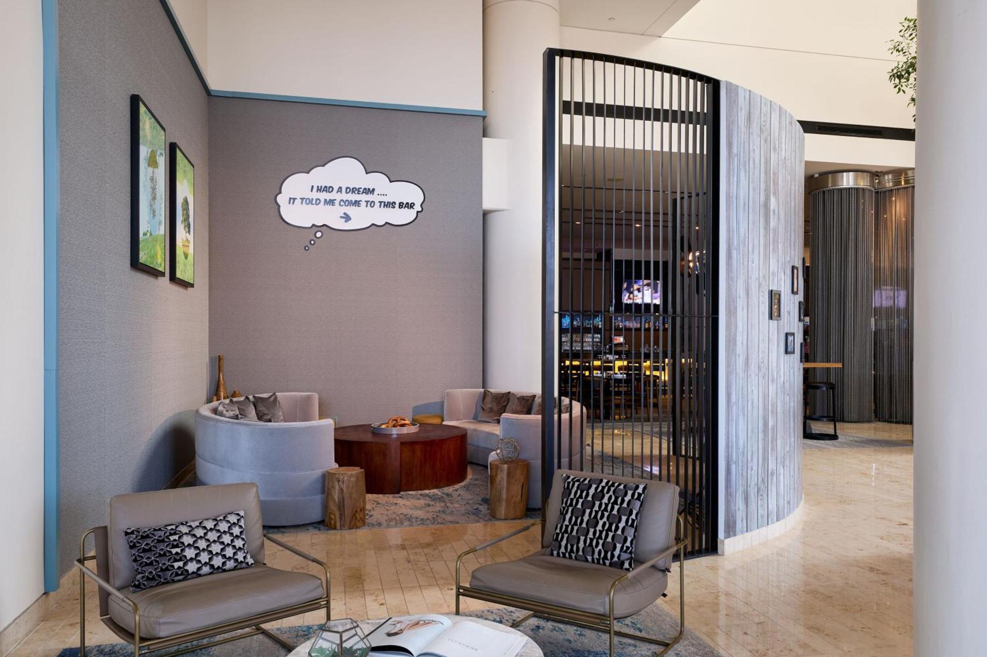 Renaissance Schaumburg Convention Center Hotel מראה חיצוני תמונה